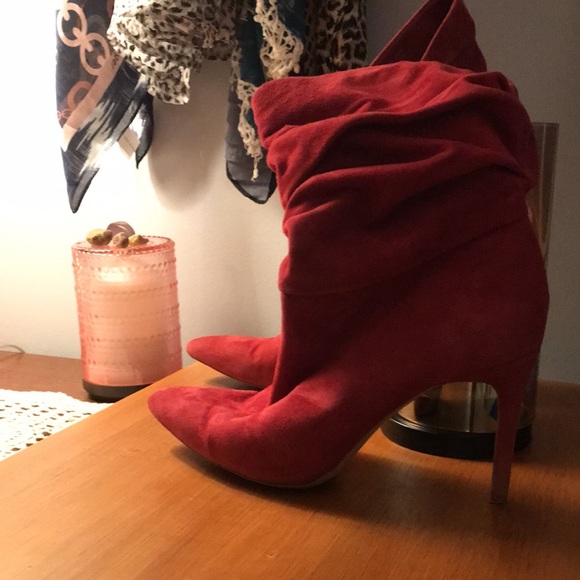 Aldo Red suede ankle booties size 7 - Picture 2 of 3